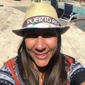 Meet your Posher, Debra